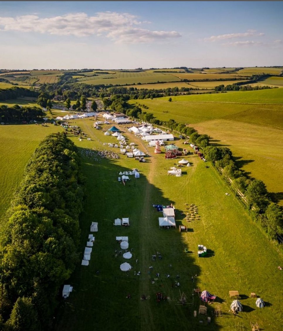 Looking forward to being here next week! 😊
@CVHISTORYFEST runs over 7 days with 100’s of inspirational talks, discussions, living history, performances and experiences that really bring history to life.

cvhf.org.uk

#proudtosponsor #cvhf #amazinghistory