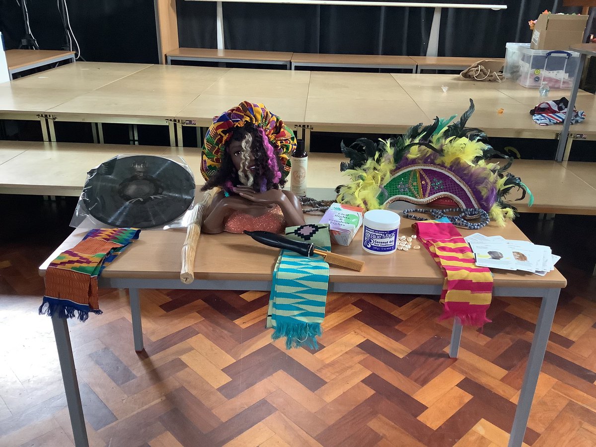 highachieverstm's tweet photo. To kick start our Aspire &amp; Achieve week, our first guests came in from the International Slave Museum. We learned all about the Trans Atlantic Slave Trade. #stmpshe #stmaspireandachieve23 #stmgeography #stmcommunity https://t.co/x298AqWbf2