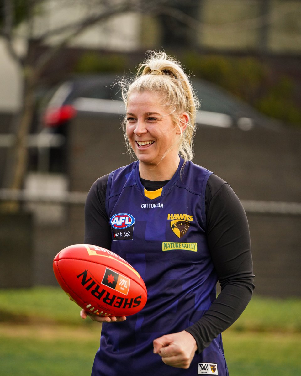Who else is stoked to see @kstratts26 back in the AFLW? 😍