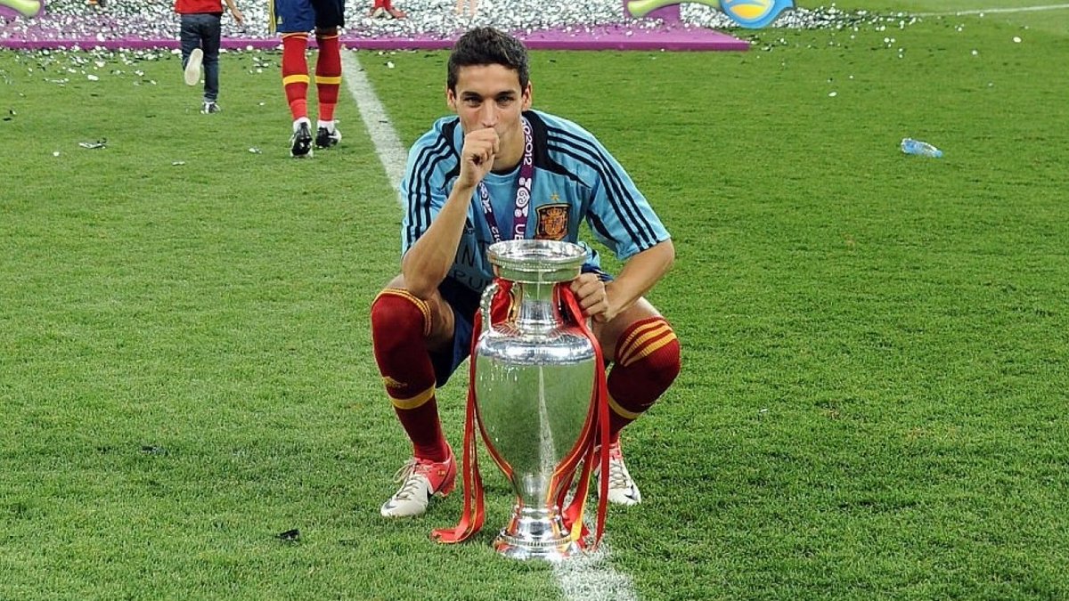 mooshpt's tweet photo. Nos últimos 18 dias Jesús Navas venceu a Liga Europa e Liga das Nações 🏆🏆

#NaMoosh https://t.co/KoKH04P9mA