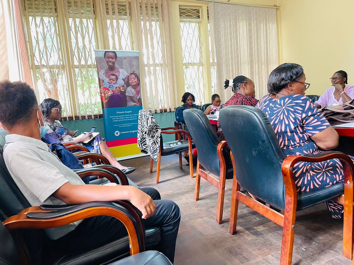 BusogaHealth's tweet photo. #HappeningNow: Multiple Micronutrient Supplements (MMS)  training by @BusogaHealth  at Jinja City Hall.

The training is being carried out in partnership with @vitaminangels an organization that focuses on reaching pregnant women and children with vital nutrition interventions. https://t.co/qqJaxPajWk