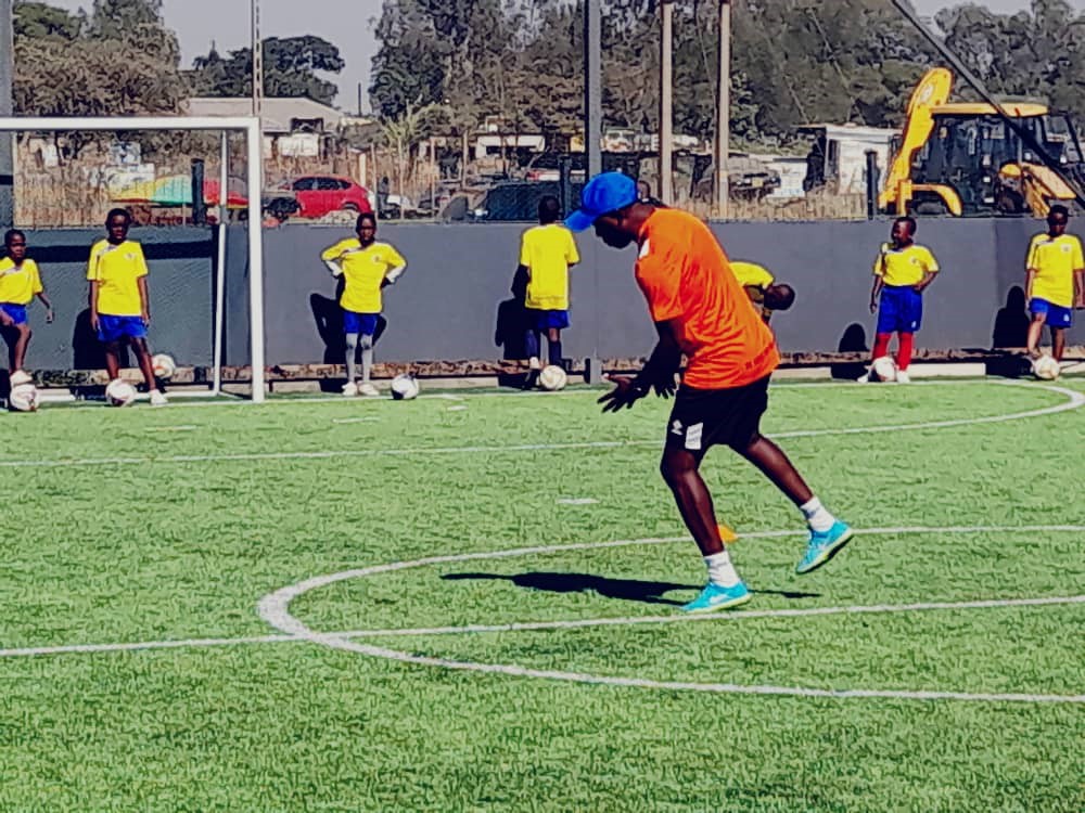 Trans4m Soccer School (@trans4m_soccer) on Twitter photo Our Technical Director <a href="/BacklyfieldC/">Backlyfield Chivenga #STEEL</a> and Technical team conducted an open day training session on Saturday 17 June at the Madokero shopping mall Football Complex in Harare. #Panthers Our Technical Director <a href="/BacklyfieldC/">Backlyfield Chivenga #STEEL</a> and Technical team conducted an open day training session on Saturday 17 June at the Madokero shopping mall Football Complex in Harare. #Panthers