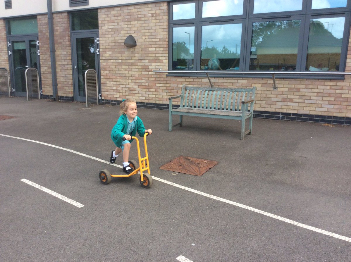 EyfsLakeside's tweet photo. Fun with the trikes and scooters this morning! https://t.co/qIbqKgxemN