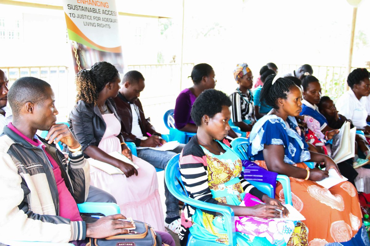 CefrohtUg's tweet image. Community Advocacy Groups(CAGs) are a vital link between communities and Easy Access to Justice for Adequate Living Rights Violations using the #HRBA. @CefrohtUg, with support from @IDLO is holding a workshop with the Kyankwanzi CAGs to discuss new opportunities and strategies.