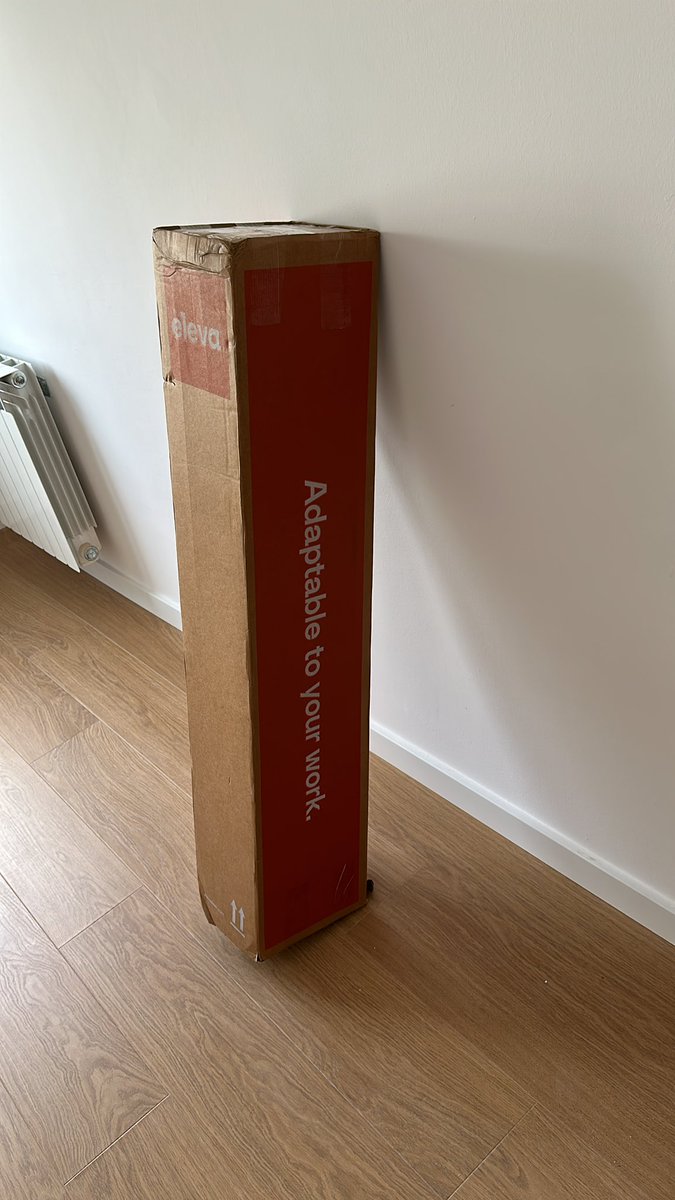 Pues hoy toca montar mi escritorio de <a href="/elevadesk/">elevadesk</a> 🤩🤩