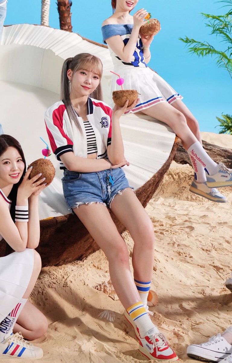 NiziU Fashion Search👚✨ on X: 
