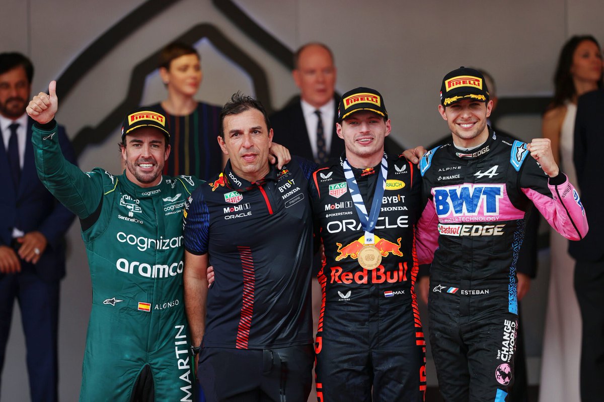 🗣️ Esteban Ocon, en DAZN:

'Seguro. Me veo peleando con Verstappen peleando por un Mundial si tuviéramos el mismo coche. Ahora Max está haciendo un trabajo increíble, está dominando con el Red Bull'

dazn.com/es-ES/news/fór…