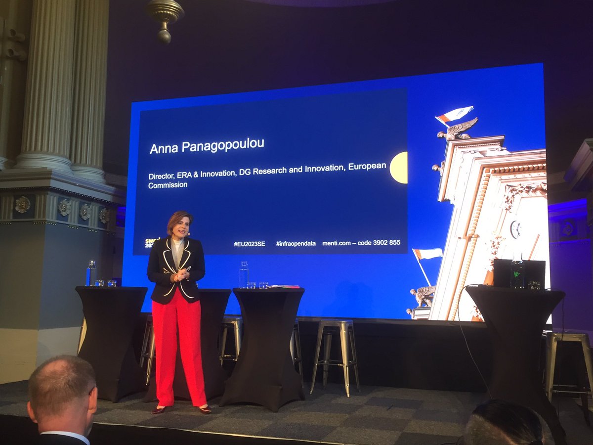 Anna Panagopoulou, director of DG-RTD, points out the importance for #ESFRI and #EOSC to work closer together. The new ESFRI-EOSC task force comes at a right time for that.  #infraopendata