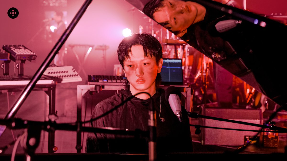 SILICAGEL_SEOUL's tweet photo. 2023 실리카겔 단독공연 <Machine Boy>의 Playlist가 실리카겔 유튜브 채널을 통해 공개되었습니다. 공연장을 찾아주신 분들께 다시 한번 감사의 인사를 전하며, 뜨거웠던 그날을 모두 함께 기억해 주세요! 

#SilicaGel #실리카겔 
#MachineBoy #머신보이 
#단독공연 #Playlist https://t.co/Gu6XjN2WOt
