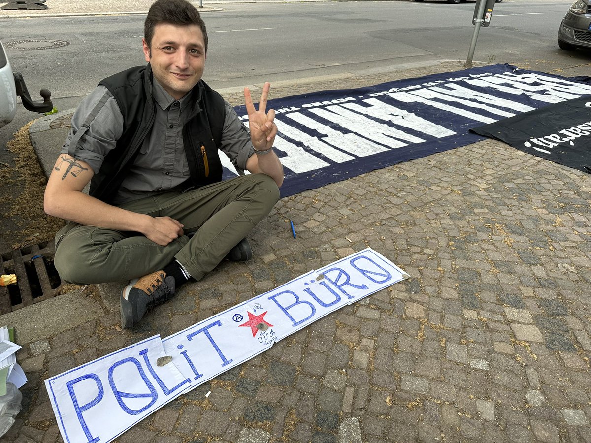 Die Kennzeichnung der Zelle in der JVA, welche erfolgreich verteidigt werden konnte. ✌🏾