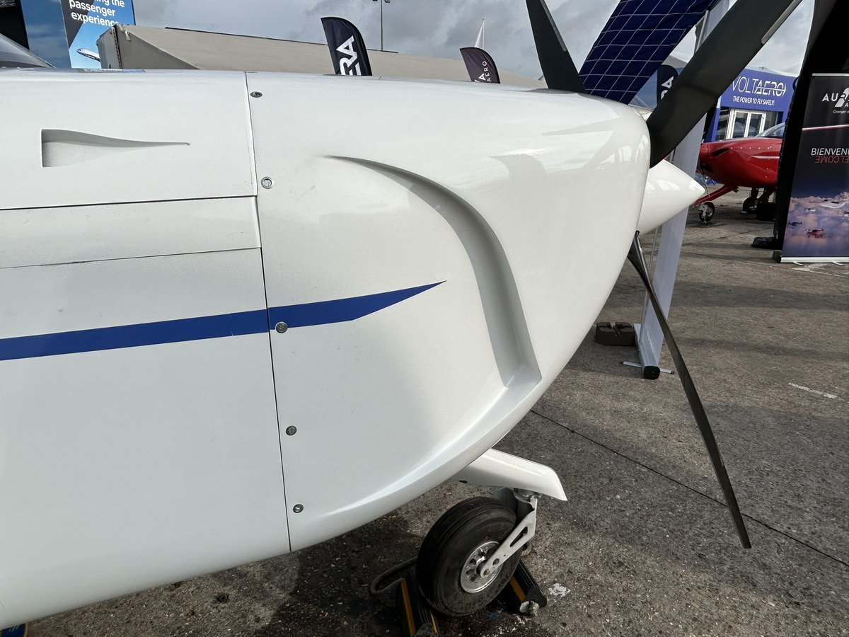 19 seat ERA (electric regional aircraft) and 2 seat Integral E electric aerobatic aircraft launched this morning at @salondubourget by @aero_aura #ParisAirShow #PAS23 #PAS2023 #Sustainability #ElectricAircraft