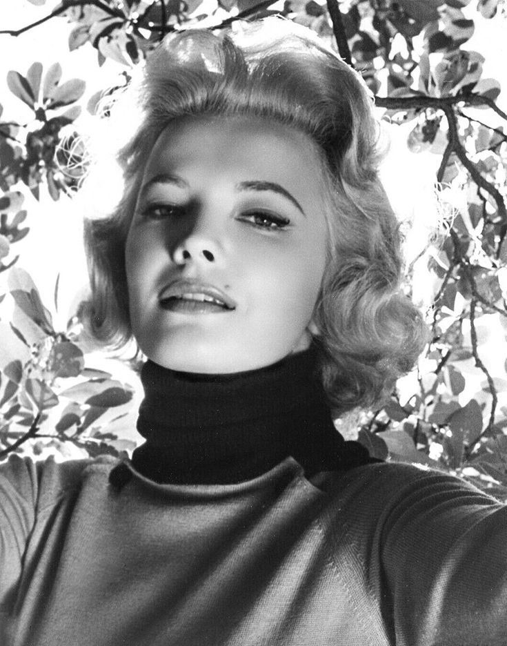  June 19, 1930. Happy 93rd Birthday to Gena Rowlands. 
