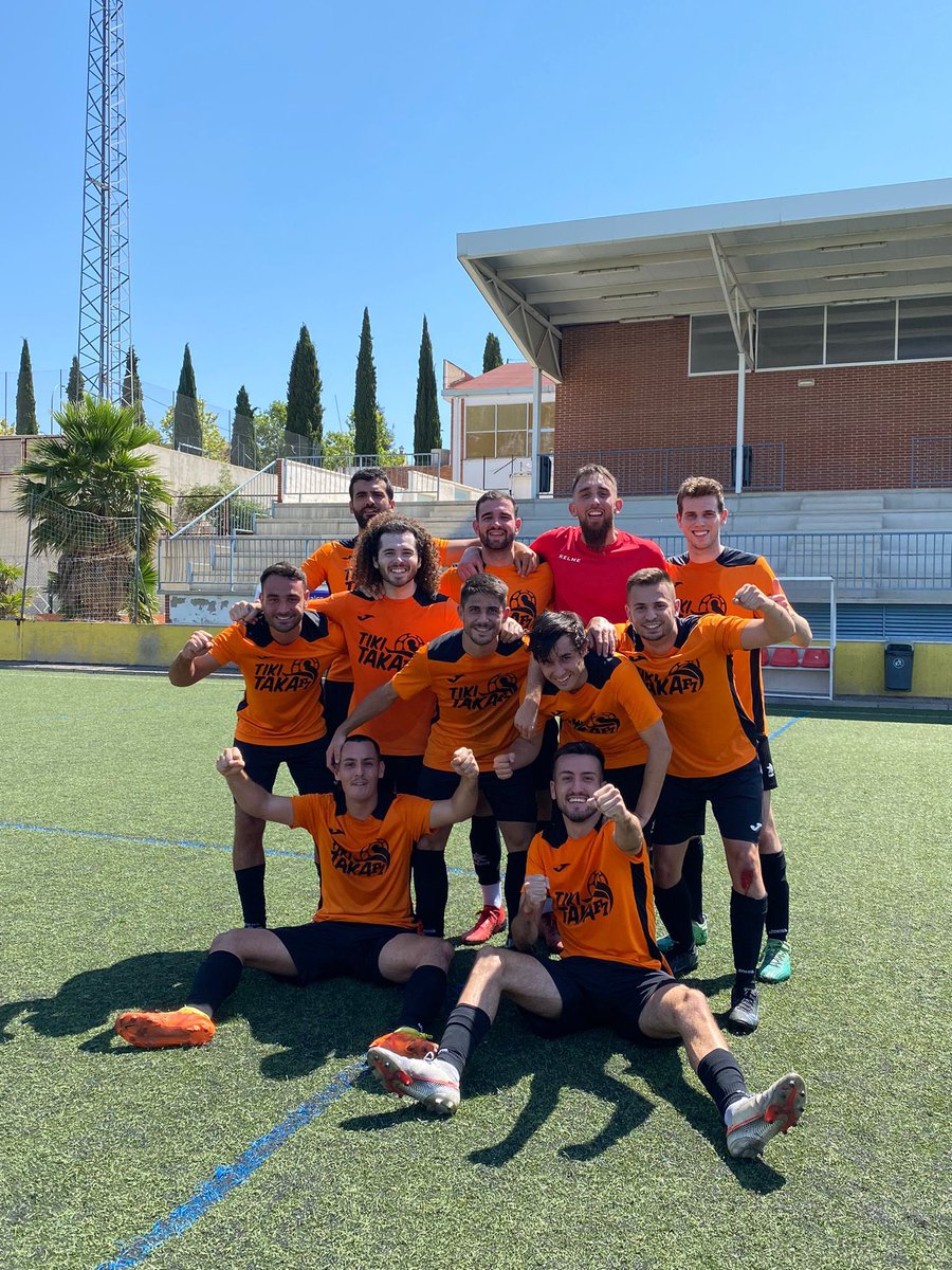 kikoarques's tweet photo. No lo sabéis pero, una vez más, fuisteis mi salvavidas. 

Para hablaros de mis héroes necesitaría 7 vidas más… 

Gracias por todo y perdón por tan poco. ✨🖤 https://t.co/31OvuTMGxP