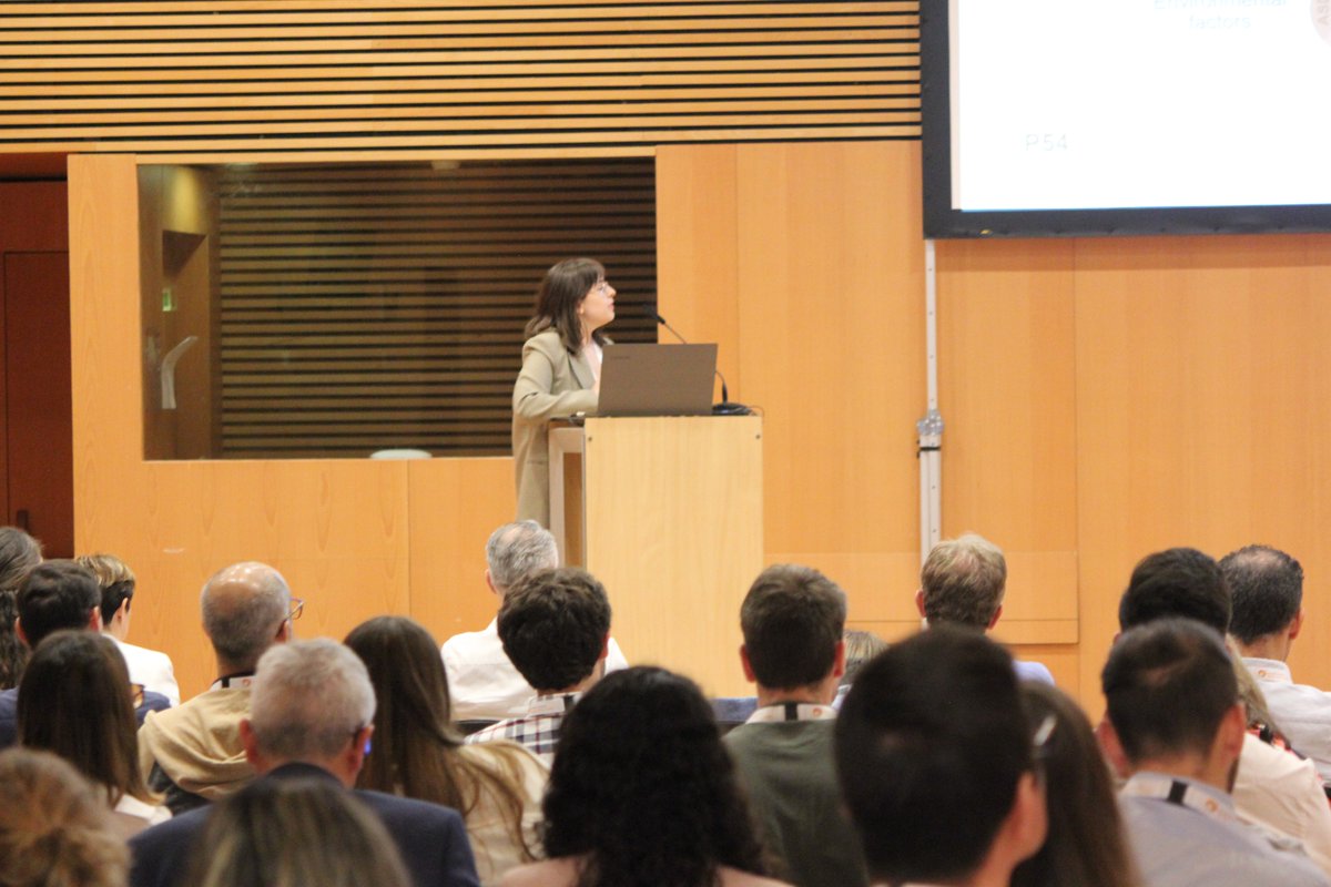 ⚡🗣️ The gene editing session concludes with the enlightening flash talks by <a href="/laura_torella/">Laura Torella</a> and Martin Bilbao Arribas from <a href="/CIMA_unav/">Cima Universidad de Navarra</a>, and <a href="/SVeigaRua/">Sara Veiga</a> from <a href="/UniversidadeUSC/">USC</a>.

💪🏻 It's truly inspiring to witness the scientific insights shared by young researchers!