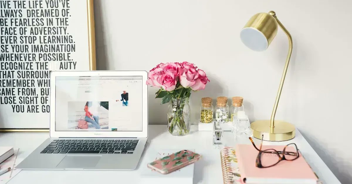 How To Start Your Own Blog In 7 Easy Steps!! buff.ly/3F1308W #blogger #blogging #bloggertips #blogs #bloggerhelp #fbloggers #bbloggers #writing #onlinejournal #lbloggers #thegirlGang @TheGirlGangHQ @UKBloggers1