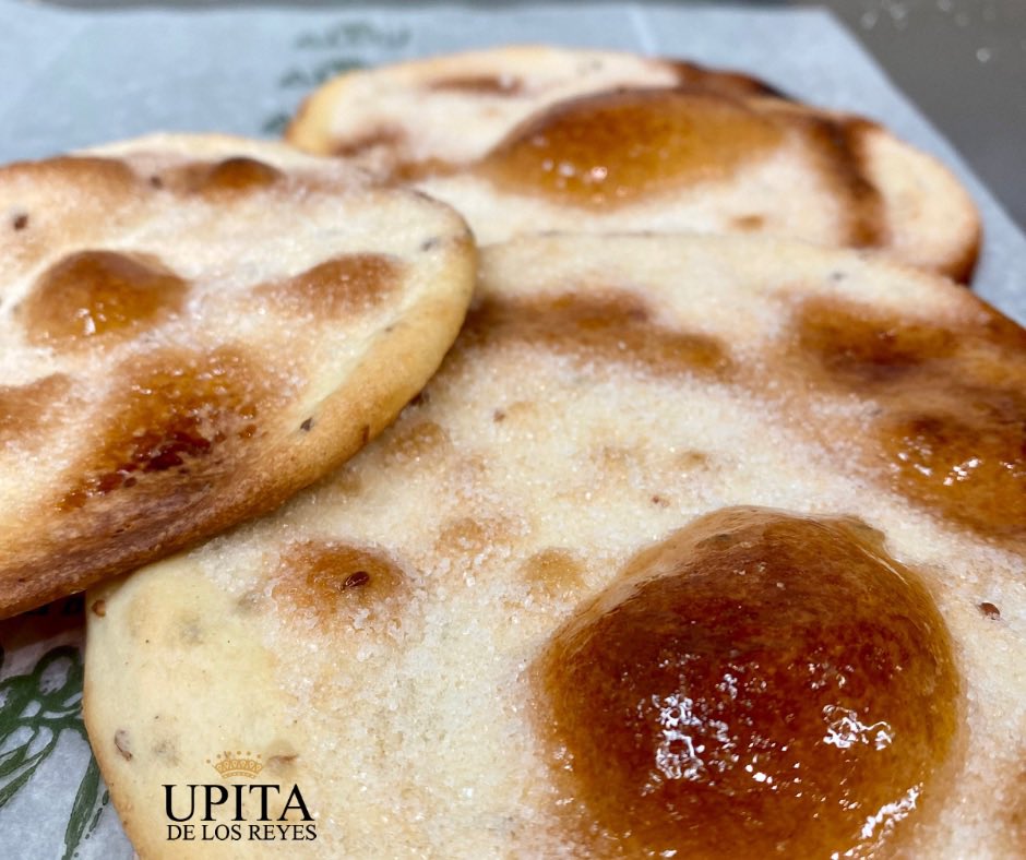 UPITADELOSREYES's tweet photo. Lunes elaborando nuestras artesanas  #Tortasdeaceite con la mayor calidad 😋 
Disponibles en nuestra tienda Online 
https://t.co/pO07MXx0im 
Feliz semana 😃 #saborytradición #upitadelosreyes #castillejadelacuesta https://t.co/KxdYMivQkr