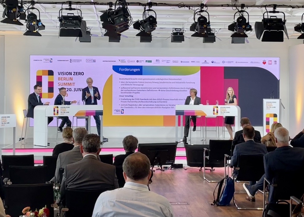 Vision Zero e.V. (@visionzeroev1) on Twitter photo Vision Zero Summit 2023: "Gold statt Babylon": Der lange Weg zu einer einheitlich-verbindlichen Sprache in der #Onkologie. Panel zur Notwendigkeit der #Standardisierung im Datenraum.
<a href="/ProfThun/">Sylvia Thun</a> <a href="/TitusBrinker/">Titus J. Brinker, MD</a> Stephanie Rudolph, Christof von Kalle und Hagen Pfunder Vision Zero Summit 2023: "Gold statt Babylon": Der lange Weg zu einer einheitlich-verbindlichen Sprache in der #Onkologie. Panel zur Notwendigkeit der #Standardisierung im Datenraum.
<a href="/ProfThun/">Sylvia Thun</a> <a href="/TitusBrinker/">Titus J. Brinker, MD</a> Stephanie Rudolph, Christof von Kalle und Hagen Pfunder