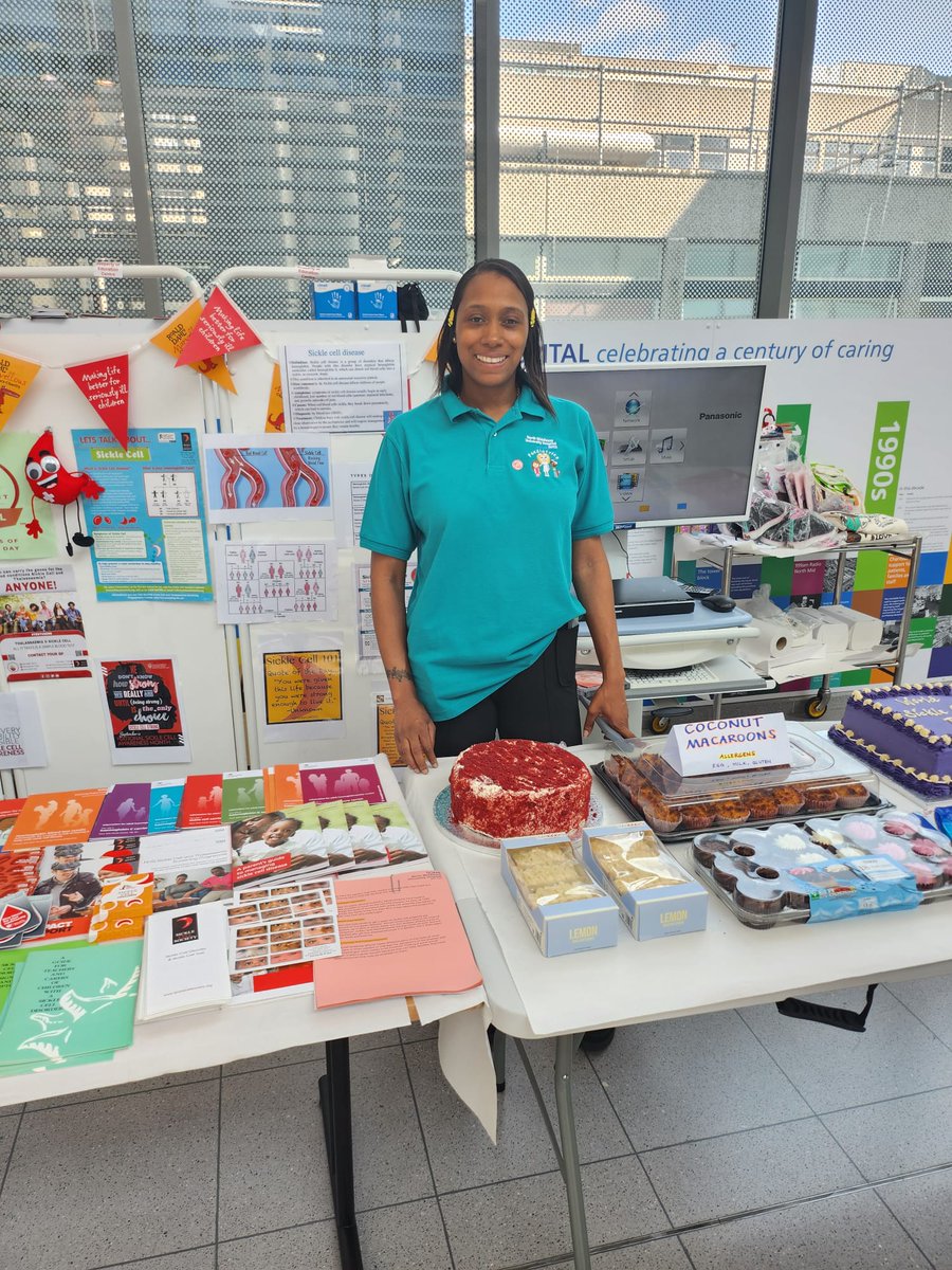 Today I got to make a Red Velvet cake for #SickleCellAwareness day
@albin_588 cake looooks so amazing I'm jealous.
Join the Sickle Cell nurses in the Atrium today!!
#doyourbit #SickleCellDisease #patientawareness #nhsnurses #cakecakecakecake #funatwork #playteam #letthemeatcake