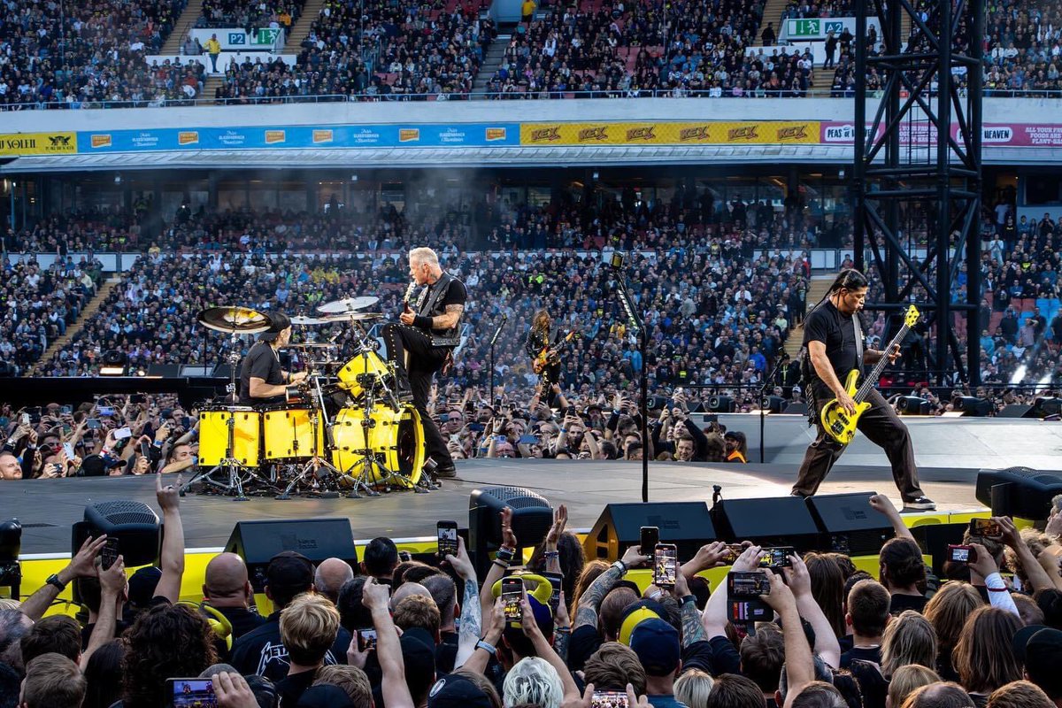 #Noche2 
📸 @Metallica: Presentación en el Ullevi Stadium de Gothenburg, Suecia 🇸🇪 18 de Junio 2023. Tour: M72 World Tour’23.
#Metallica #M72Gothenburg #Gothenburg #M72WorldTour #M72 #NoRepeatWeekend #Album72Seasons #FifthMember #MetFans #MetFamily #METALLICASince1981