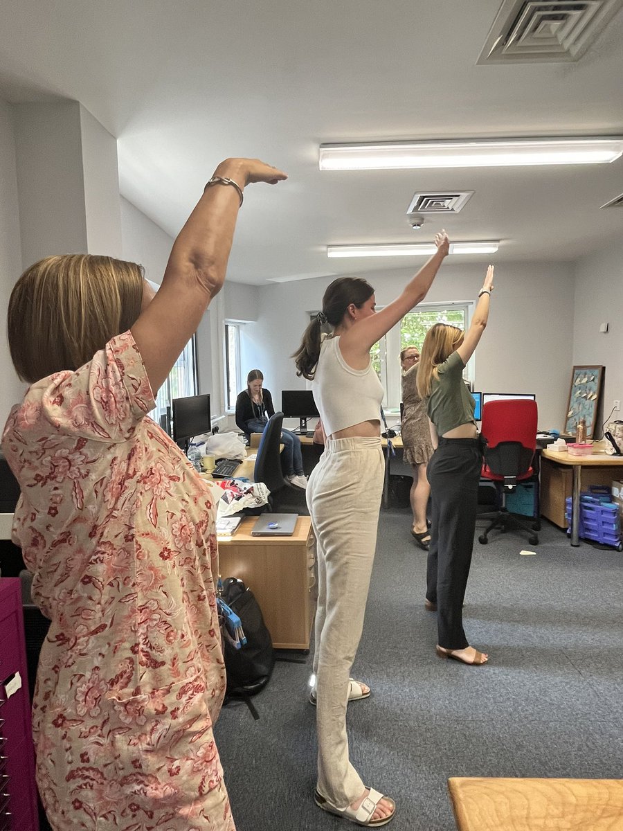 This morning’s #Wellbeing activity at #Tameside and #Glossop @PennineCAMHS is #deskercise. Encouraging the team to take 10 minutes to #exercise at their desk or in the office.