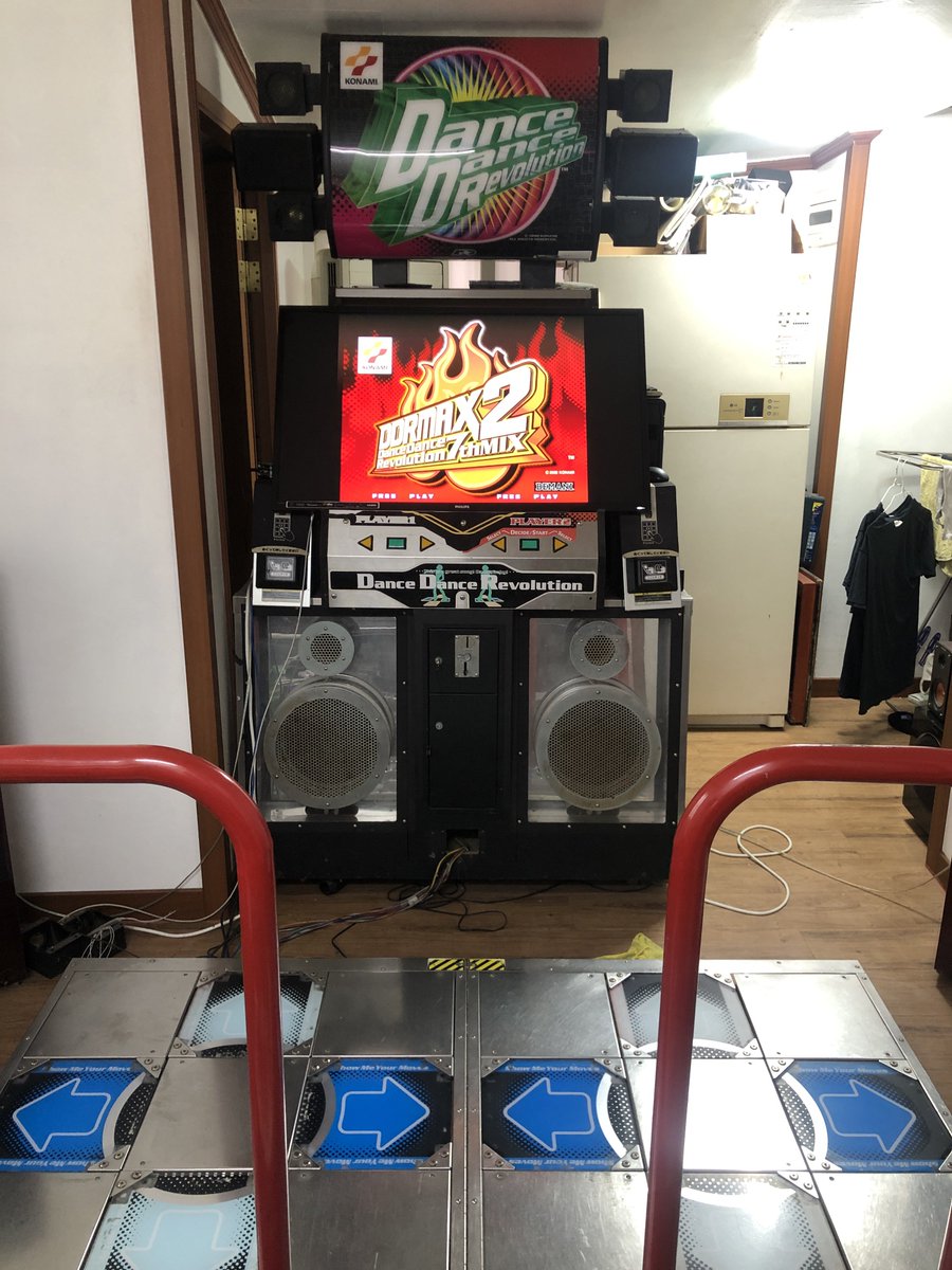 hjh2196's tweet photo. 퇴근후 너무 듣고 싶은 노래가 있어서
DDR MAX 2 켰다
#DDR #디디알 #DDRMAX2 https://t.co/8pKqxZ3yjn