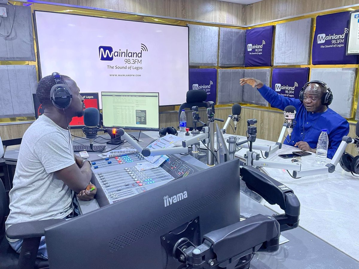 OpeyemiAkinyod2's tweet photo. RADIO is EVERYTHING…
Your most Reliable,Accessible and Affordable means of Getting quality content to keep you informed.Spiced and Educated…
@mainlandfm 98.3fm is your purely source of Premium and Quality Content to serve you the best of everything you crave…
#StickAround https://t.co/ubxGFw009H