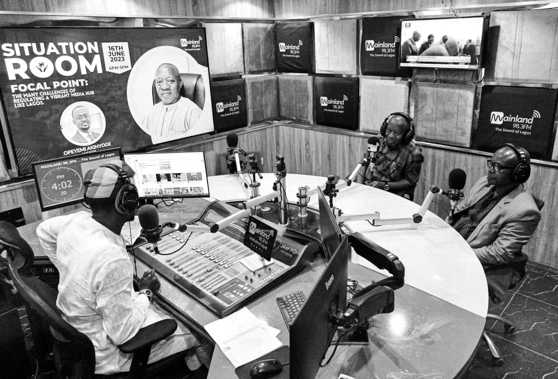 OpeyemiAkinyod2's tweet photo. RADIO is EVERYTHING…
Your most Reliable,Accessible and Affordable means of Getting quality content to keep you informed.Spiced and Educated…
@mainlandfm 98.3fm is your purely source of Premium and Quality Content to serve you the best of everything you crave…
#StickAround https://t.co/ubxGFw009H