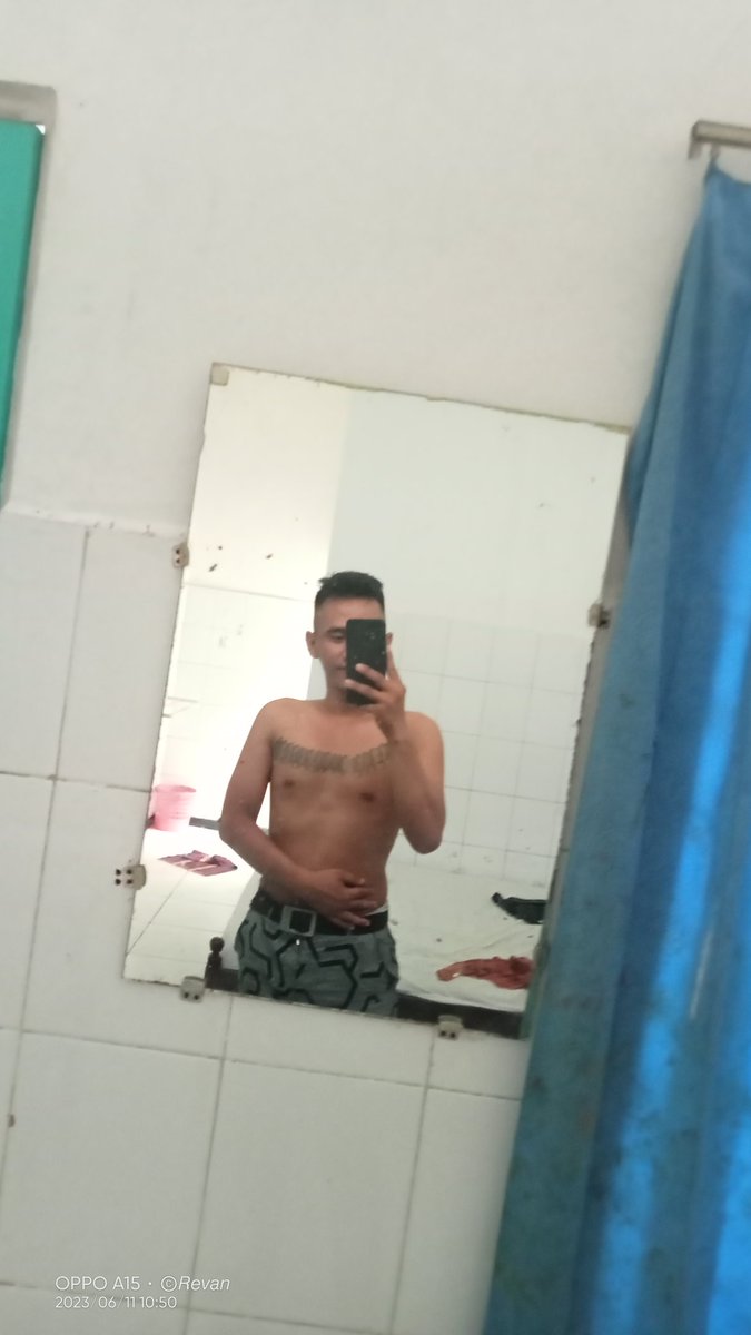 uke_van's tweet photo. Bagaimana jika aku twerk denganmu??💦💦
Diskon Besar di Saluran Telegram saya 💯
📍 Yogyakarta Indonesia 
‼️DM saya ‼️ https://t.co/vzIaQgLBqw