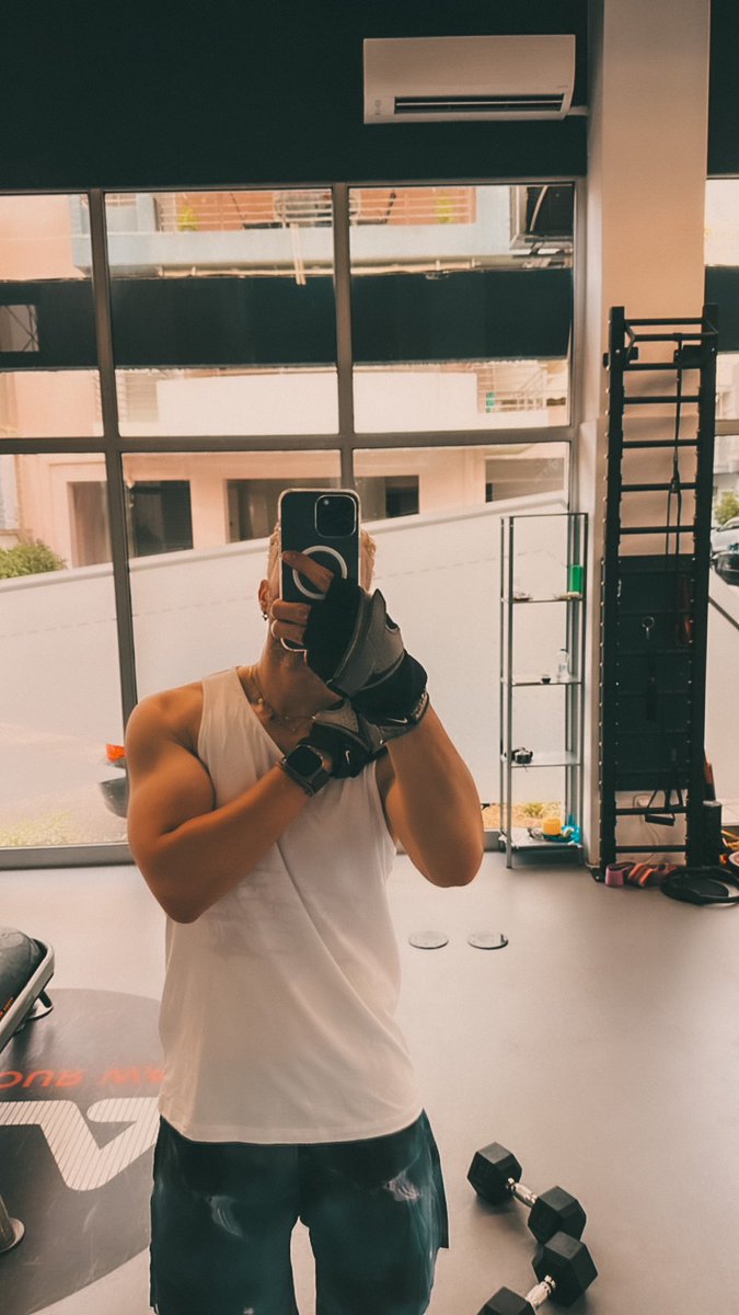Workout done ✅ 

#gaygreek #gaymen