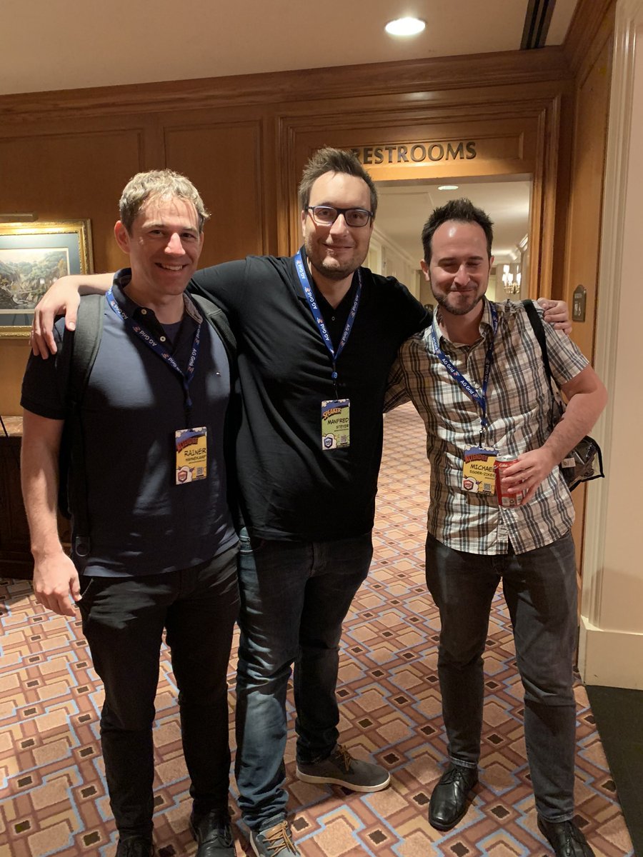 ManfredSteyer's tweet photo. Several ppl from the #AngularArchitects team at @ngconf. I had an awesome time with y’all!!! @MikeZks @rainerhahnekamp @floriantischler @marcohaemmerle https://t.co/JasajaYEdD