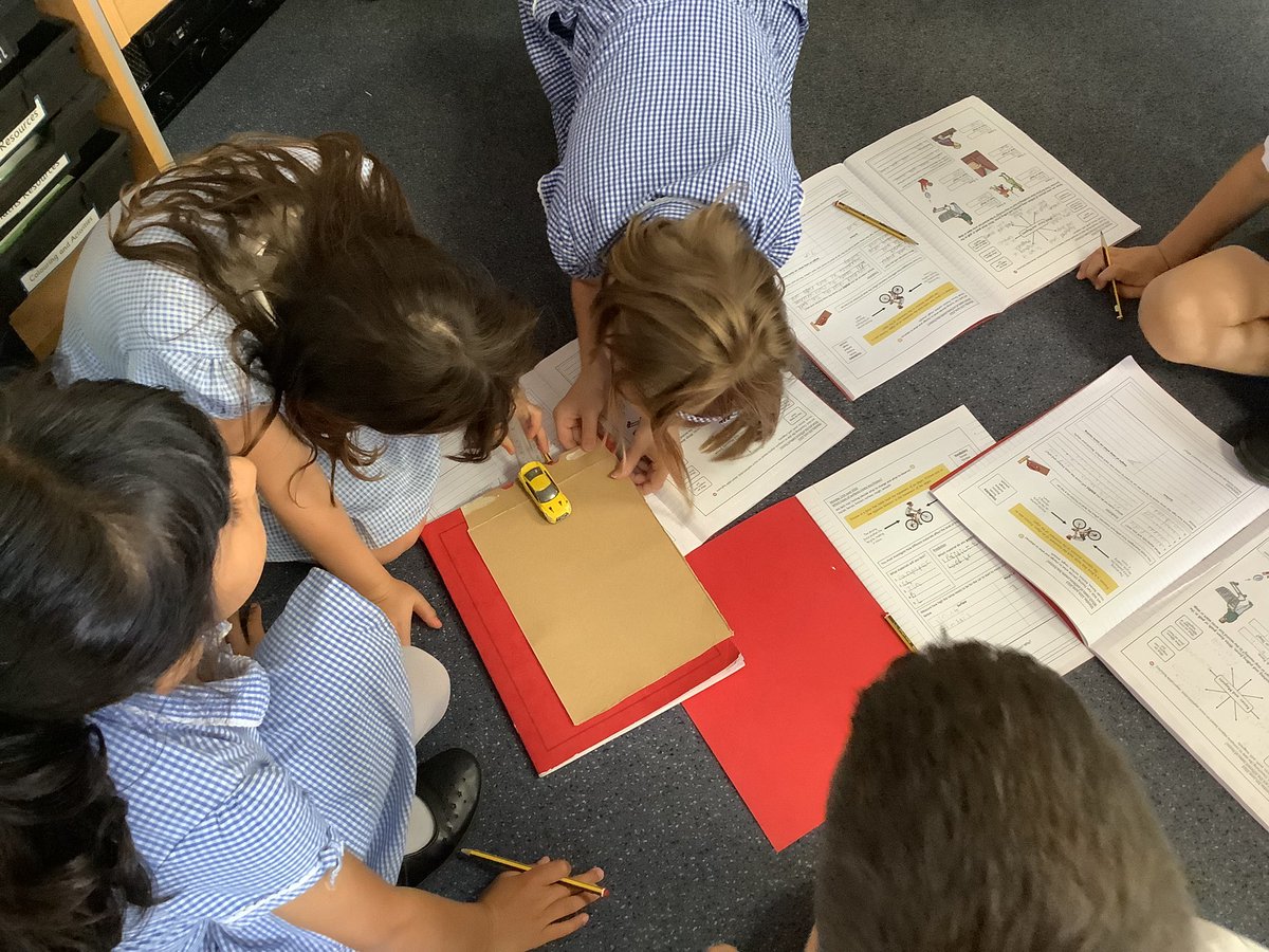 3PD_LPS's tweet photo. Testing surfaces in Science…which one creates the most friction and why? 🤔#LPSscience @3WW_LPS https://t.co/oD1fhchrwy