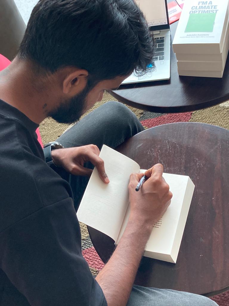 We're so happy that <a href="/aakashranison/">Aakash Ranison | I’m A Climate Optimist 🇮🇳</a> spent the day with us in the Penguin office! Get a copy of #ImAClimateOptimist for a more sustainable life ♻️🌿🌏
