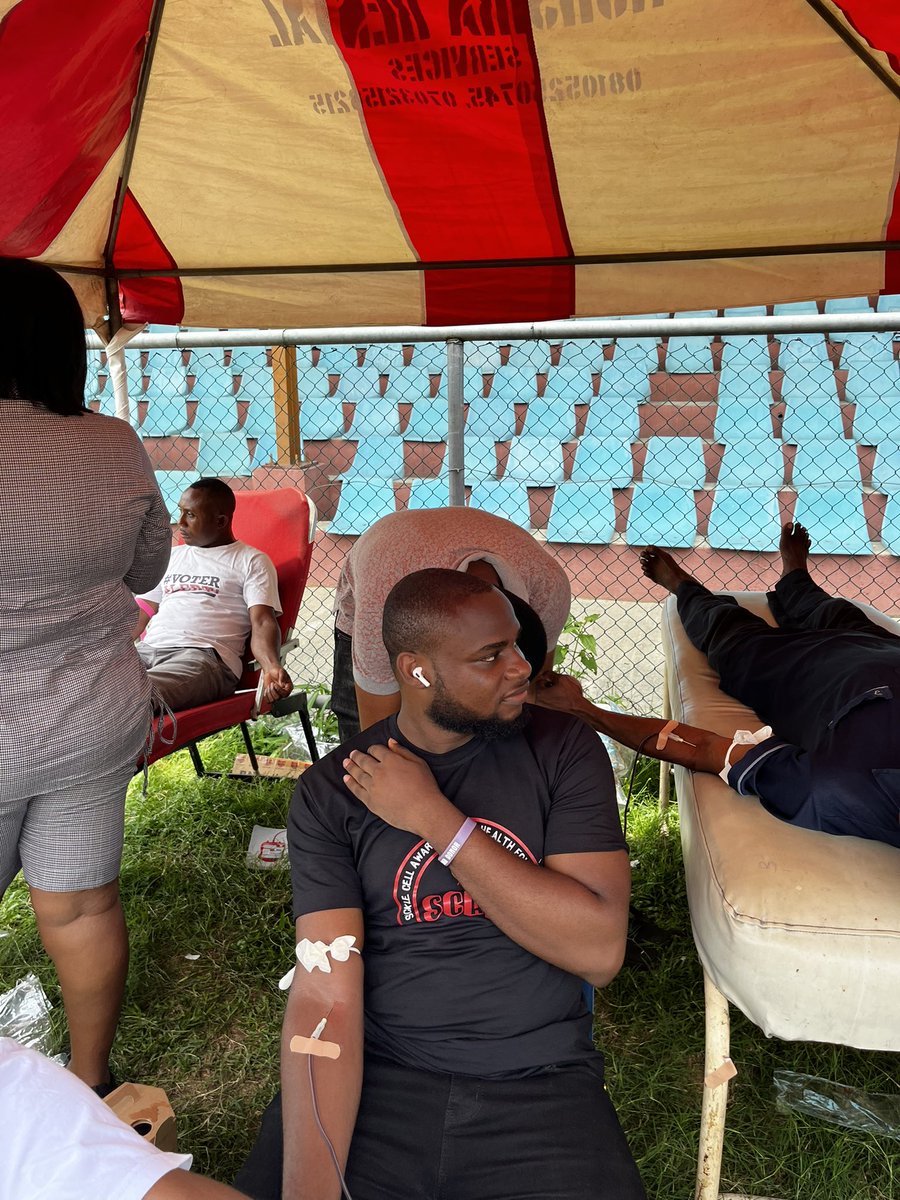 Emmanuel Tosin Ademakin tweet media