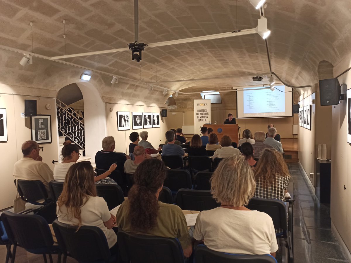 UIMIRMenorca's tweet photo. Aquest cap de setmana vam aprendre a llegir el firmament a través dels mites i de la cultura grega clàssica... i ho vam gaudir molt!

Gràcies a tots i totes les que ens vau acompanyar en aquest viatge! https://t.co/4Jk6JNEGCt