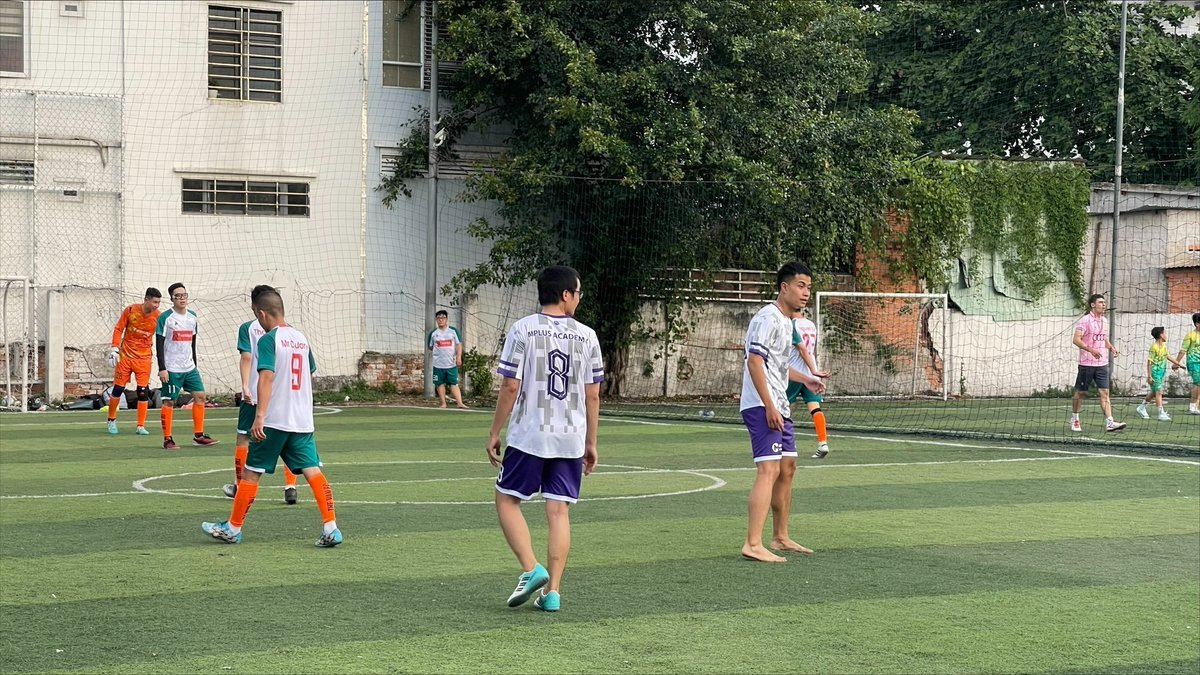 MTradingVietnam's tweet image. 🔥Một trận đấu đầy kịch tính giữa #VantageVietnam FC và #MPlusAcademy FC - Đối tác chiến lược của #MTrading, muôn vàn cung bậc cảm xúc khác nhau từ hồi hộp, lo âu cho đến những khoảnh khắc vỡ òa trong sung sướng khi các bàn thắng liên tục xuất hiện 💞