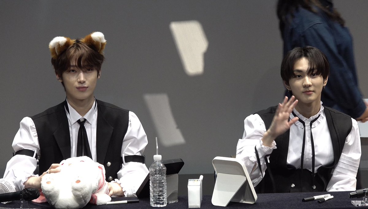 사브레 tweet media