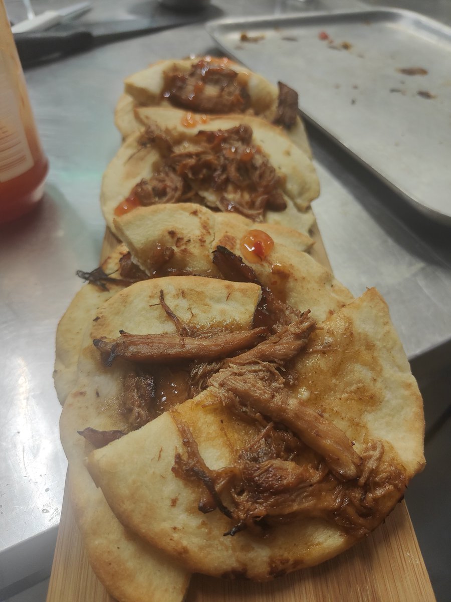 The Flatbread Kid (@theflatbreadkid) on Twitter photo 