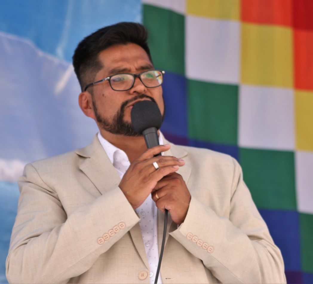 "Apoyamos y hacemos llegar abrigo y mercadería para poder ayudar a la gente que viene"

• #Ahora • Blas Gallardo, intendente de La Quiaca, con <a href="/cyngarciaradio/">Cynthia García</a> 

[bit.ly/34yn6Fk]