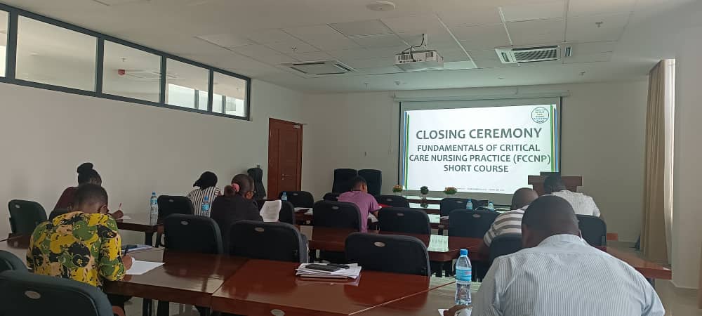 t_ccna's tweet photo. 📢Our first batch of FCCNP Short Course has completed two incredible weeks of training! Participants tremendous enthusiasm &amp; post-test results are truly pleasing! Feedback received has been overwhelmingly positive, fueling our passion to continue improving critical care nursing! https://t.co/n5WQ8ML9gQ