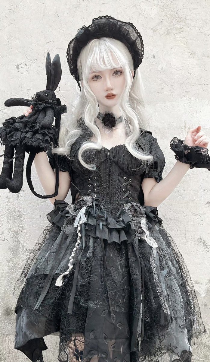 Miumimiko's tweet photo. 🖤 https://t.co/PXrCvoDpjE