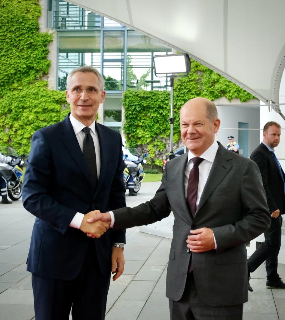 jensstoltenberg's tweet image. Thank you @Bundeskanzler Scholz for a good meeting to prepare #NATOSummit. I welcome #Germany’s new security strategy, confirming your commitment to #NATO. Your leadership is key to strengthen support to Ukraine, bolster our deterrence &amp;amp; defence and invest more in defence.