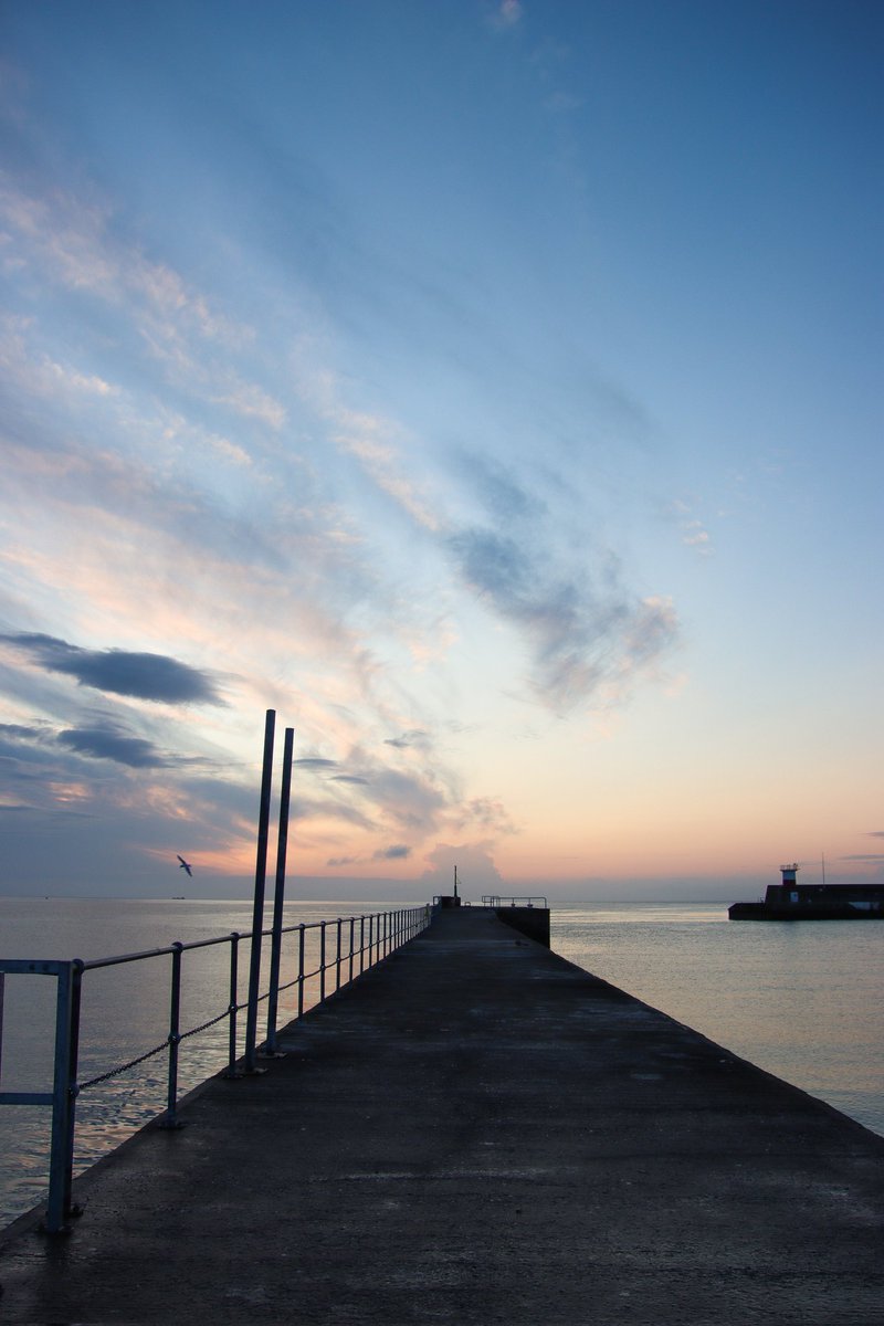 Early morning colours #dawn #sea #Wicklow