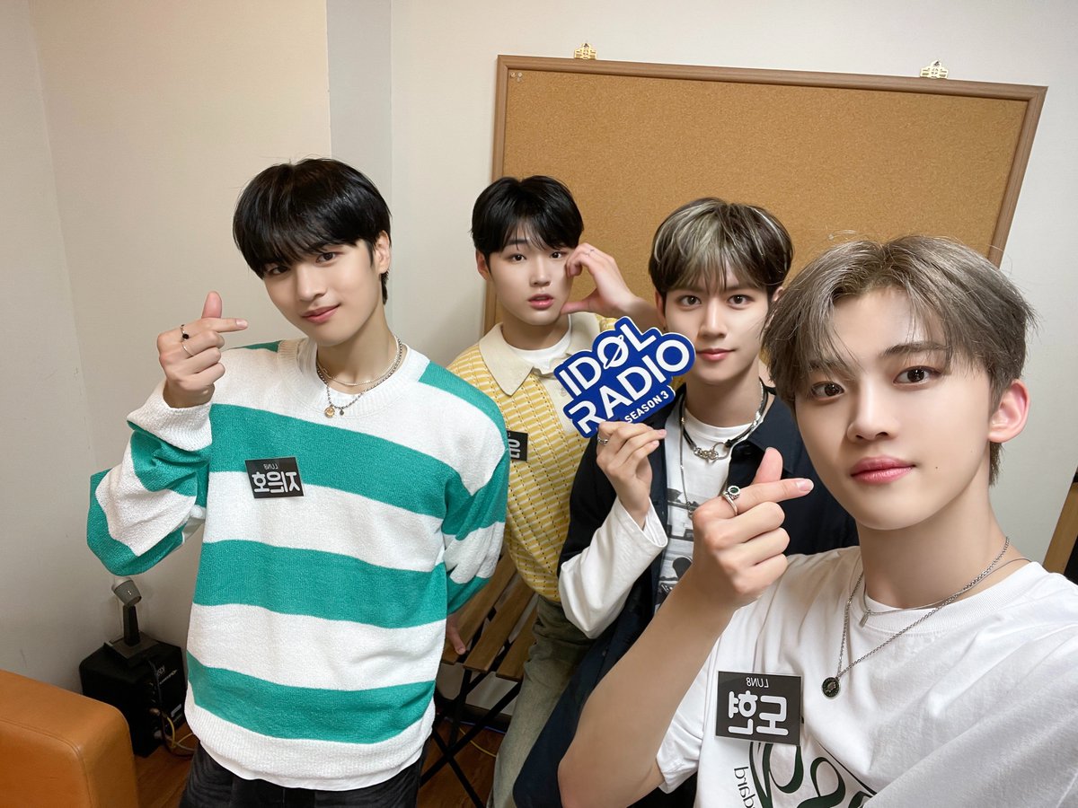 idolradiokorea's tweet photo. 잠시 후 8시, 아이돌라디오3 #ep81_루네이트 라이브 스트리밍 방송이 시작됩니다

📲 MBC RADIO 공식 Youtube 채널에서 라이브 스트리밍
https://t.co/WVY416U5ij

@radiombc @ATEEZofficial @LUN8_official https://t.co/p91MHA6Vnh