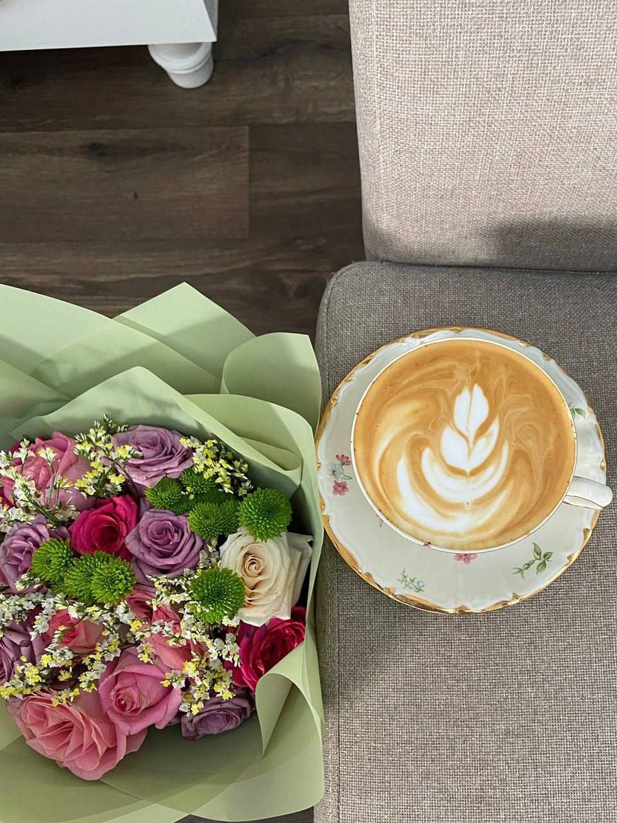 ReemALDOSSARY22's tweet image. يا رب أشرق في قلوب اليائسين أملاً لا غروب له💜

#صباح_الخير_والسعاده_للجميع