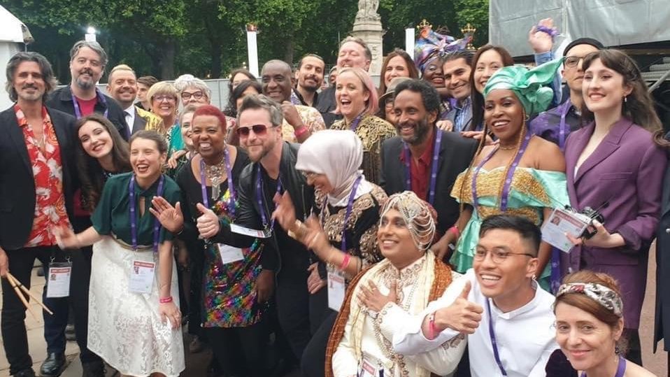 CotWChoir's tweet photo. Happy #RefugeeWeek everyone! Come celebrate with our choir of people seeking sanctuary &amp; book in quick for our July 6th global sounds concert at @StEthelburgas ! Enjoy original music &amp; classic songs from around the world! 🌍https://t.co/CDfOsFQheE #RefugeeWeek23 #WorldRefugeeDay https://t.co/yUk0jHYXz5