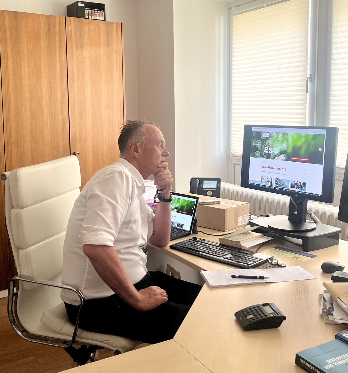 Hans Jörg Depel (@depelhans) on Twitter photo Viele Mieterinnen und #Mieter der #GAG erhielten nun eine #Mieterhöhung, zu der ich heute (19.30 Uhr) in der Lokalzeit Köln Stellung beziehe. Zur Vorbereitung gehört, sich mit dem Geschäftsbericht der GAG auseinanderzusetzen.
<a href="/MieterbundKoeln/">Mieterverein Köln</a>
<a href="/Mieterbund_NRW/">Mieterbund NRW e.V.</a>
<a href="/DMBMieterbund/">Deutscher Mieterbund</a> Viele Mieterinnen und #Mieter der #GAG erhielten nun eine #Mieterhöhung, zu der ich heute (19.30 Uhr) in der Lokalzeit Köln Stellung beziehe. Zur Vorbereitung gehört, sich mit dem Geschäftsbericht der GAG auseinanderzusetzen.
<a href="/MieterbundKoeln/">Mieterverein Köln</a>
<a href="/Mieterbund_NRW/">Mieterbund NRW e.V.</a>
<a href="/DMBMieterbund/">Deutscher Mieterbund</a>