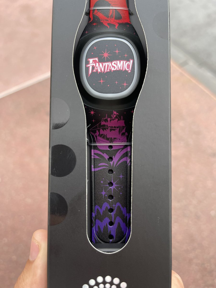 Fantasmic Magicband released in parks