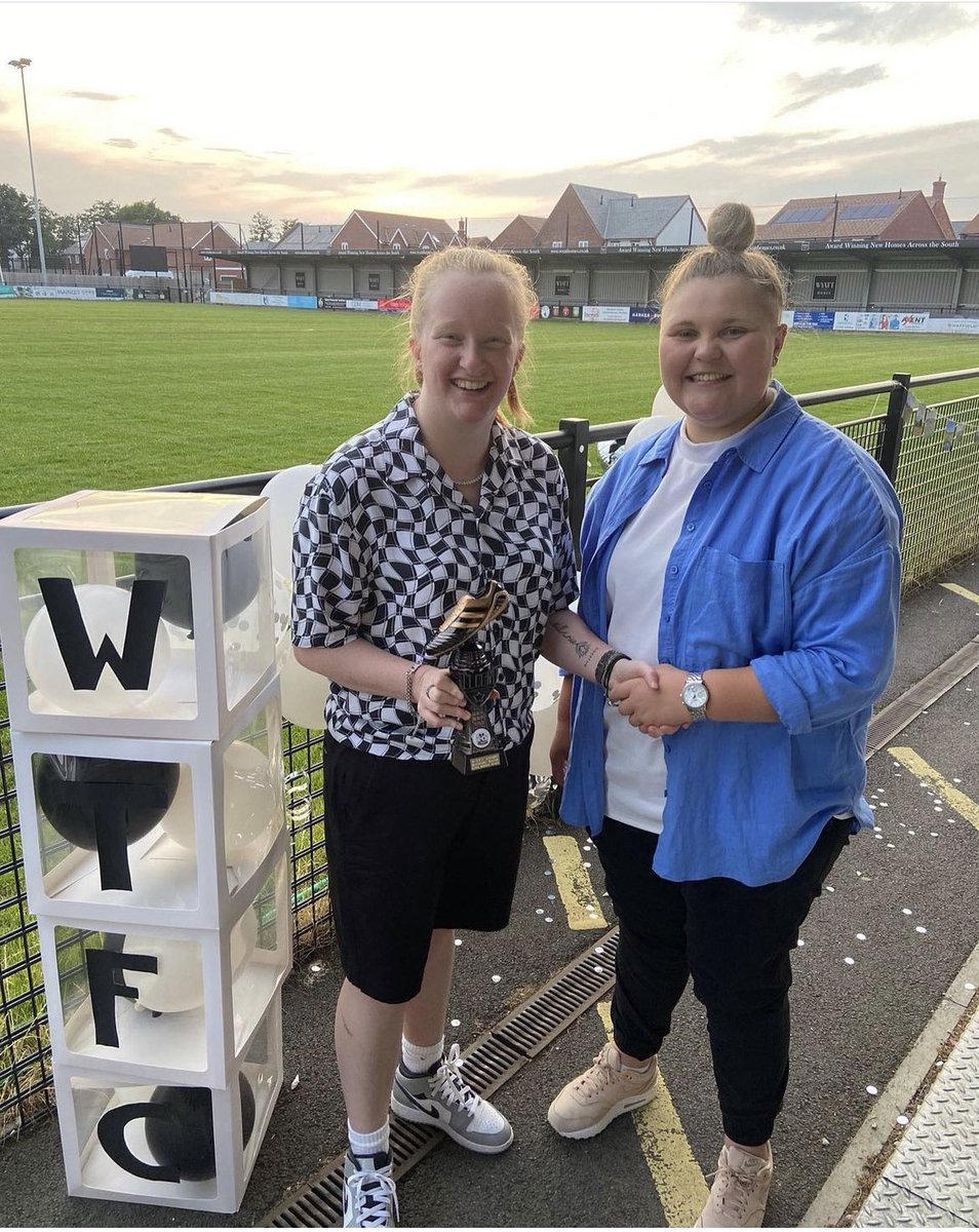 Wow! 

Managers Player of the Year 22/23. Such an honour to receive this award. What an amazing first season it has been for this team how we push on and go again to the next one! Up The Magpies 🤍🖤⚽️

@Wimborne_Women