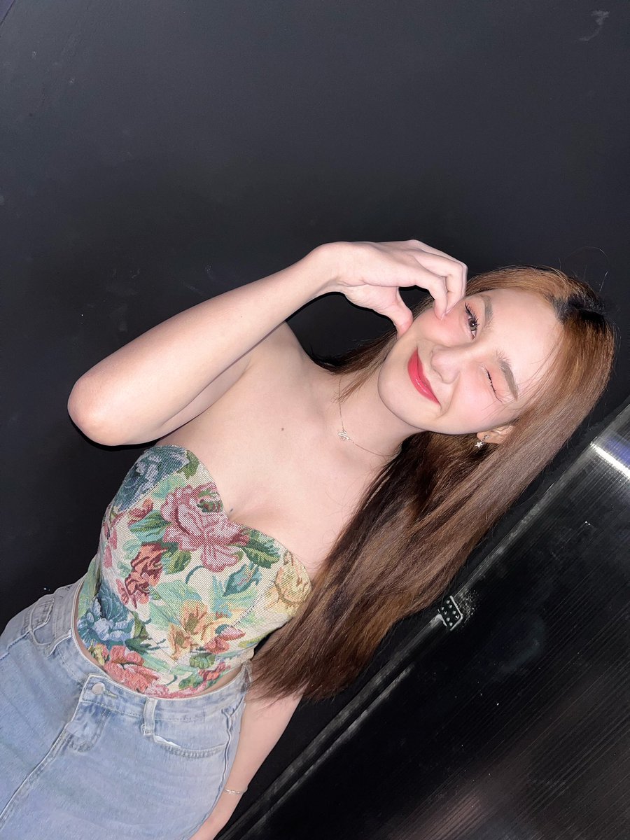 callmecandy🖤 tweet media