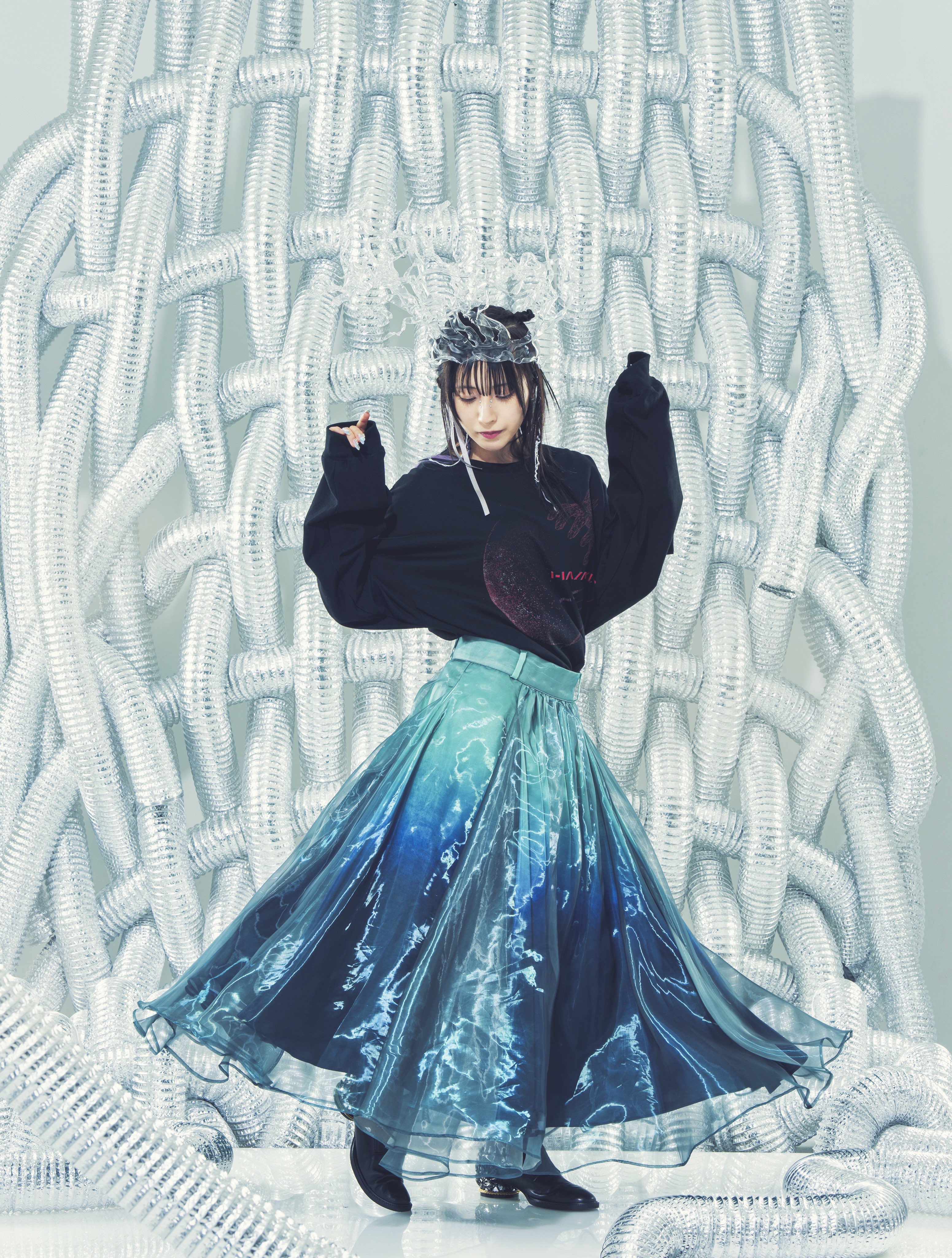 ハザマ見えないものを見ようとして見上げた夜空に駆ける透明彩度の